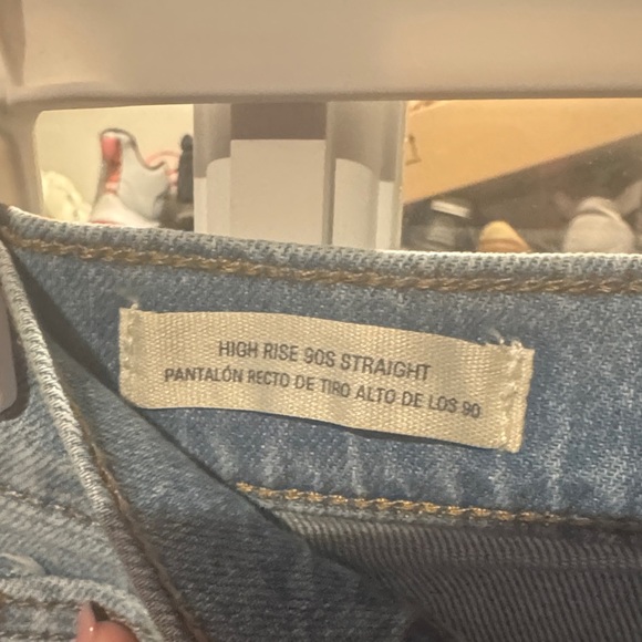 Women’s size 4 Universal Thread Jeans - Picture 2 of 7